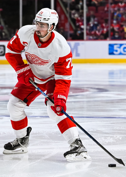 What are Dylan Larkin's salary and contract details for the 2022/23 NHL  season?