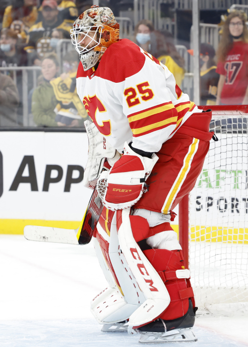 Jacob Markstrom in Calgary to prep for potential NHL season 